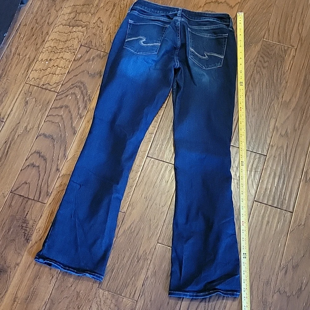 Silver Jeans - Picture 5 of 9